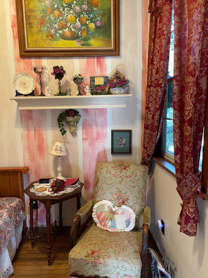 The Victorian Cottage At Creekside Camp & Cabins 马布尔福尔斯 外观 照片